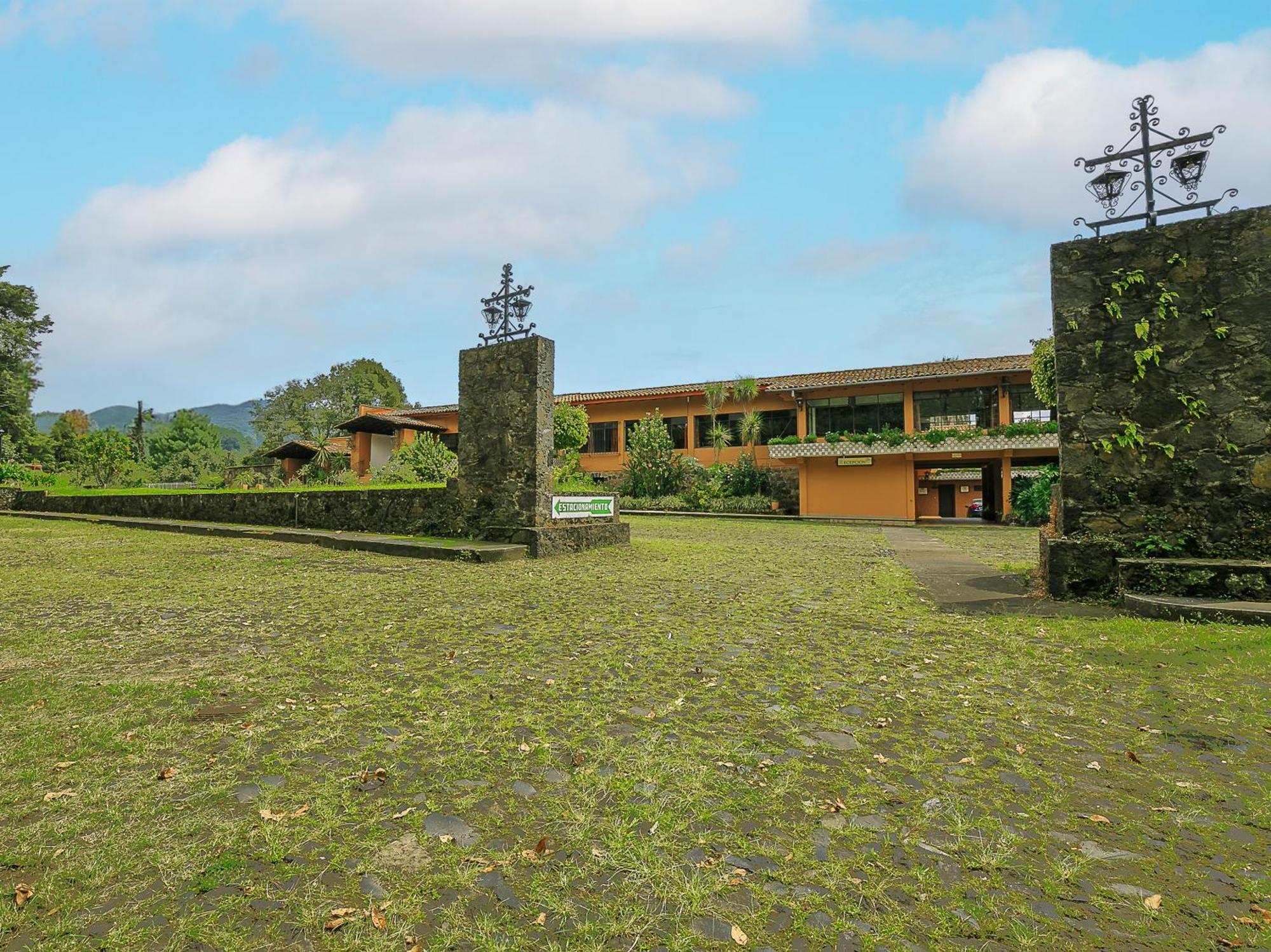 Hotel Pie De La Sierra Uruapan  Exterior photo